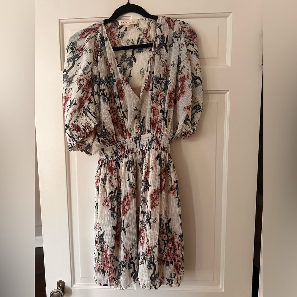 Love stitch floral dress size small